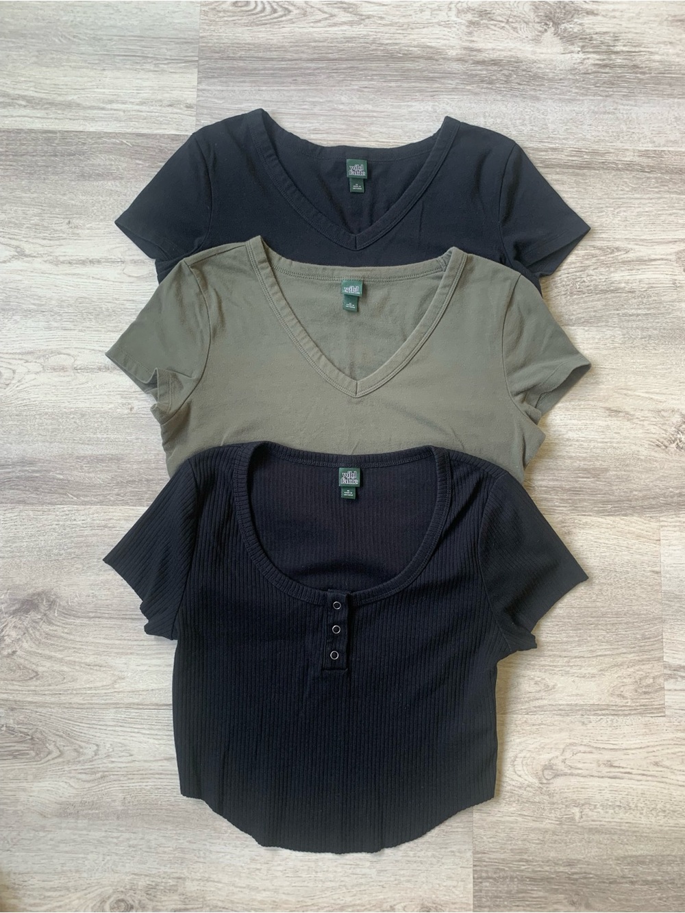 Bundle of Wild fable 3-Pack Short Sleeve crop Tees in Black & Olive